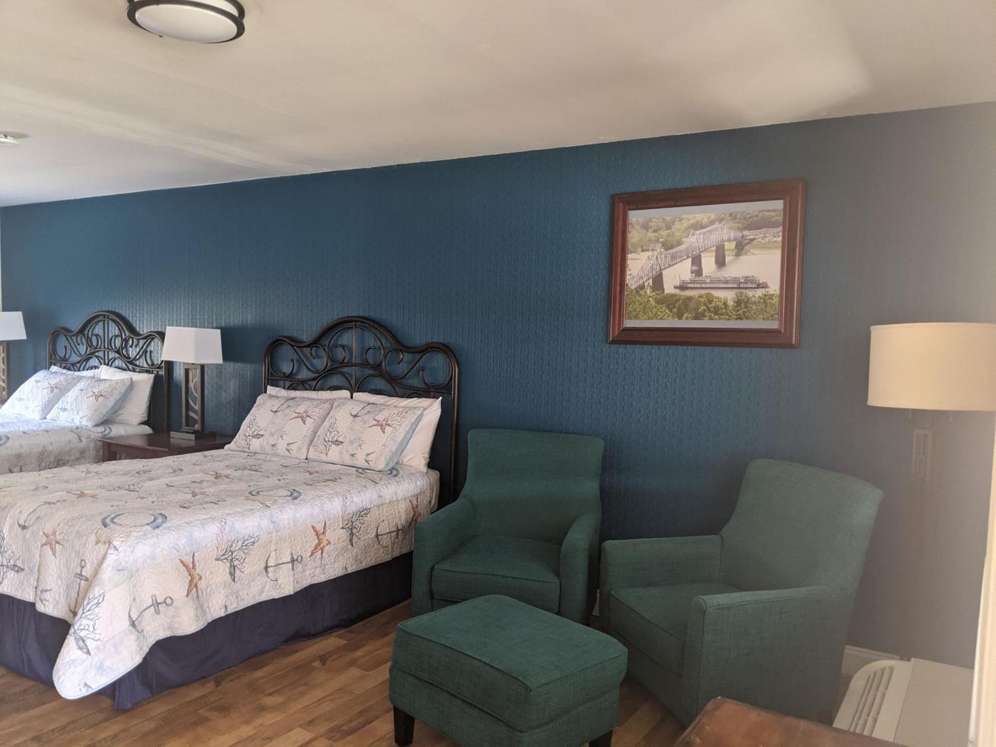 Riverboat & 3* Madison